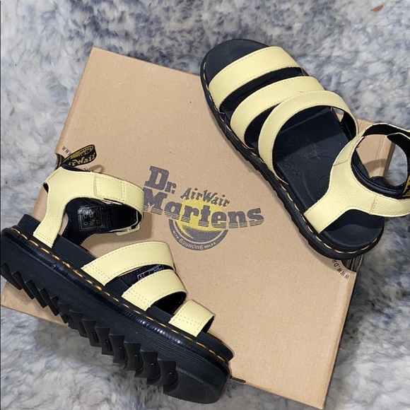 Rare Dr Martens Blaire Sandal Pale 